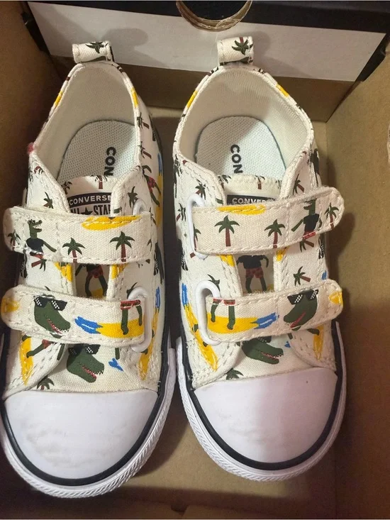 Converse Kids White Canvas Velcro Sneakers with Green Crocodile & Palm Print