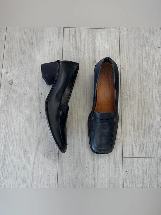 Vintage Bally Navy Leather Square-Toe Loafers