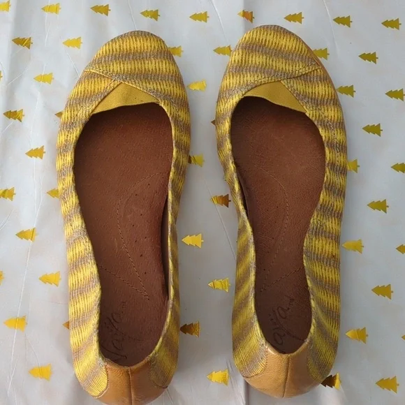 Naya River Ballet Boho Marigold Yellow Leather Fabric Mix  Women's Flats Sz 10