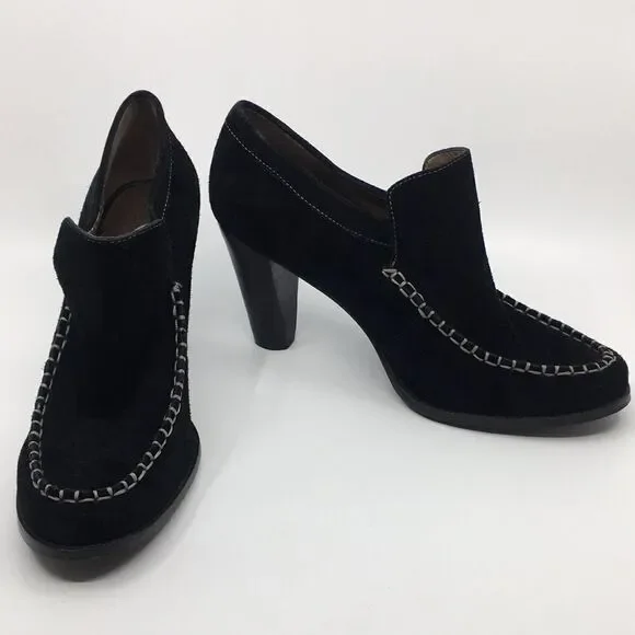 B MAKOWSKY Heeled Black Suede Loafers Sz 11 **slightly flawed**