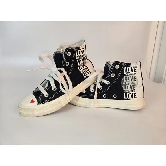 Converse‎ Love Fearlessly Yourself First US 13 Black White Red Heart, Kids