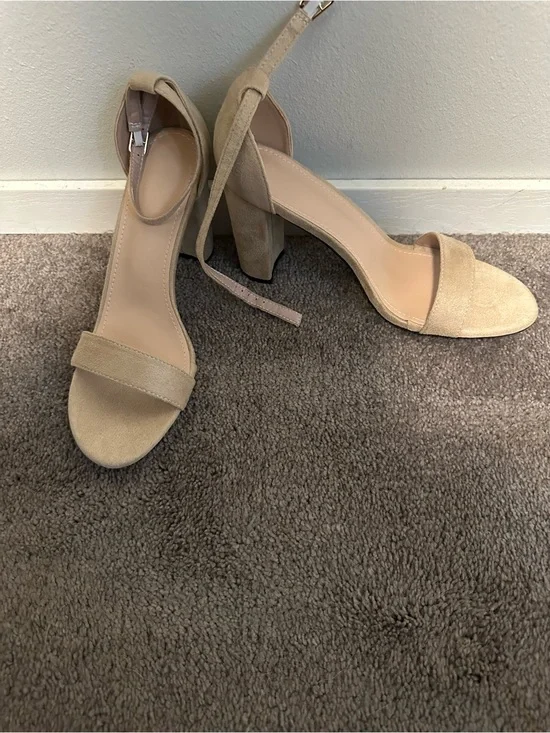 Women's Ankle-Strap Block Heel Sandals in Beige