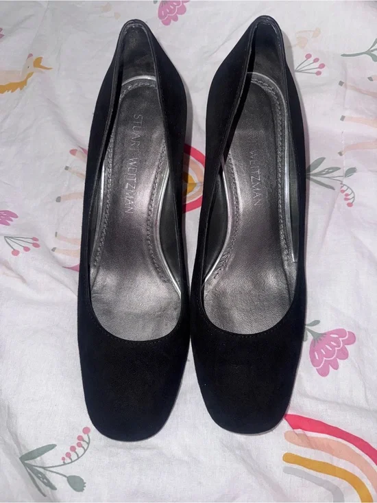 Stuart Weitzman Black Suede Rounded-Toe Pumps