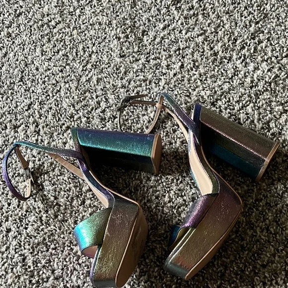 Steve Madden Iridescent Teal Purple Green Block Heel Sandals