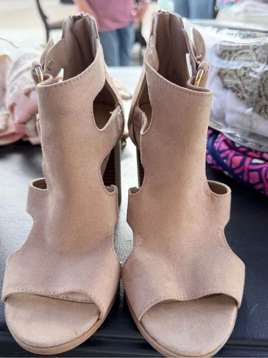 Apt. 9 Nude Suede Cutout Peep-Toe Heels