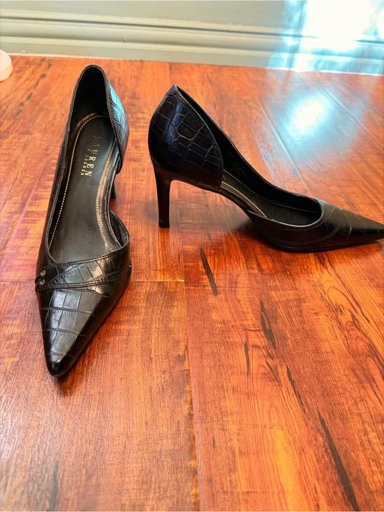 Lauren Ralph Lauren Black Croc-Embossed Pointed Toe Heels