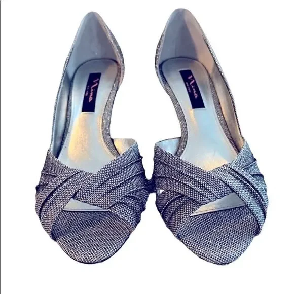 NINA evening sandals silver size 9M crisscross front