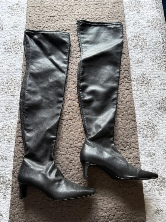 H&M Black Over-the-Knee Pointed Toe Leather Boots