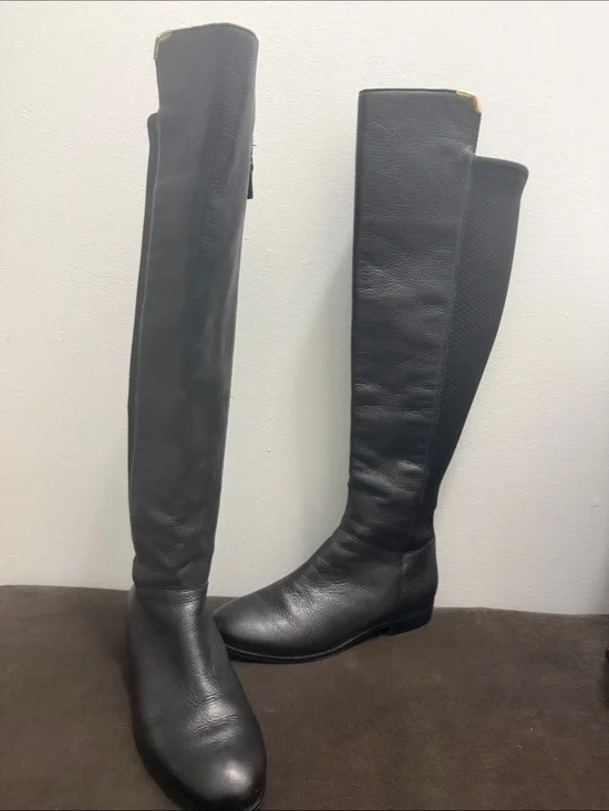 Cole Haan women’s Black Leather knee high Boots - Pebbled Finish size 7.5