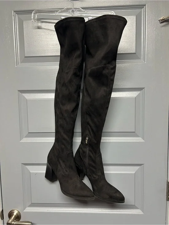 MARC FISHER YACINDA Over the knee black faux suede chunk 4”  heel boots. Size 10