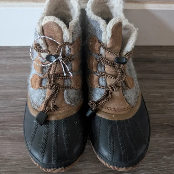 Cozy Kids' Winter Boots - Gray‎ and Brown