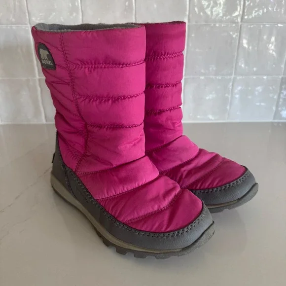 Sorel‎ Whitney Short Waterproof Snow Boots Girls Size 3 Pink Quilted Insulated