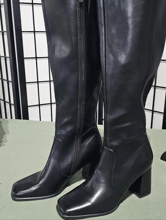NWOB Modatope Over The Knee Women Boots