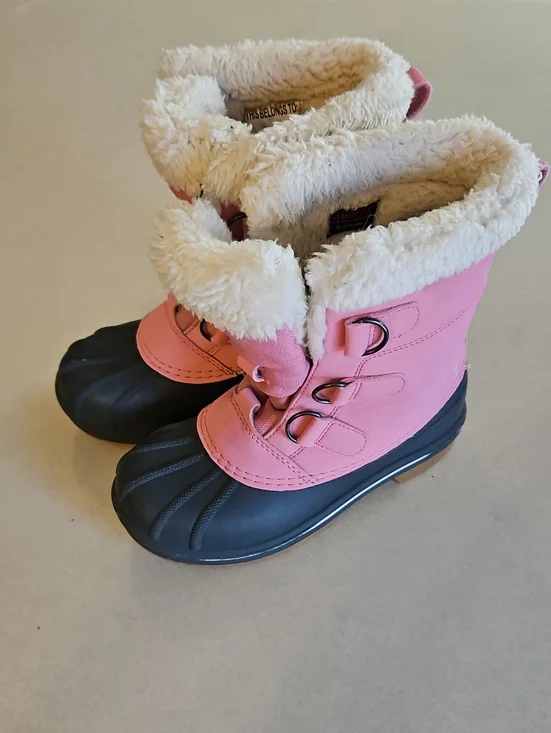 Cat & Jack Pink Snowboots