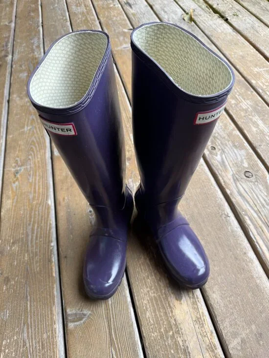 EUC Hunter Purple Original Tall Waterproof Rain Boots in Kids Size 5/EU 36