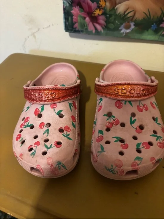 CROCS Kids Pink Cherry Print Clogs with Glitter Strap J2