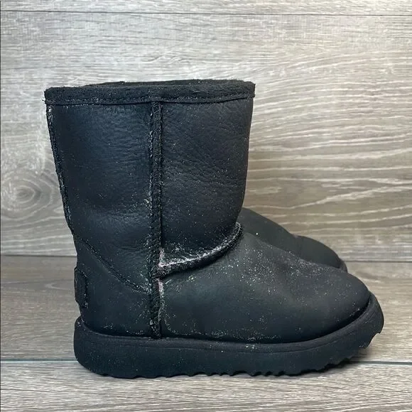 Ugg Kids Classic II Black Leather Sparkly Glitter Toddler Girl Sz 10 Winter Boot