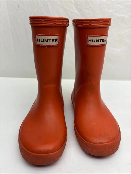 Hunter Orange Rubber Rain Boots, SZ 10 for toddler girl, 2(BA)