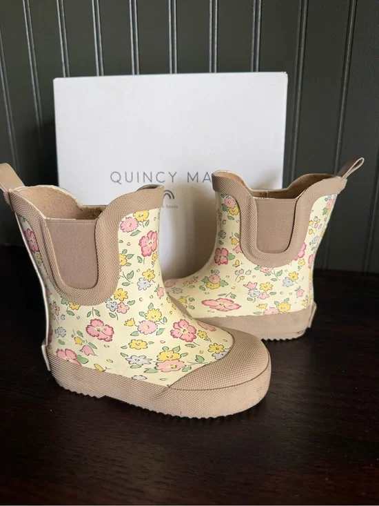 Quincy Mae Cream Floral Rain Boots with Tan Trim