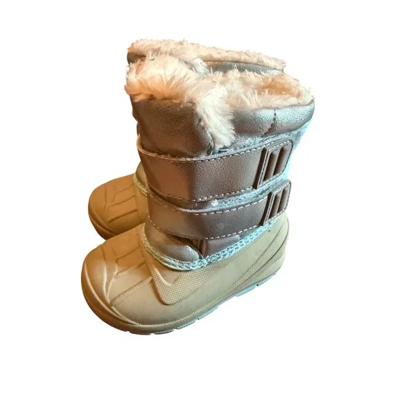 Cat Jack Kids Girls Silver Faux Fur Lined‎ Snow Boots Size 5