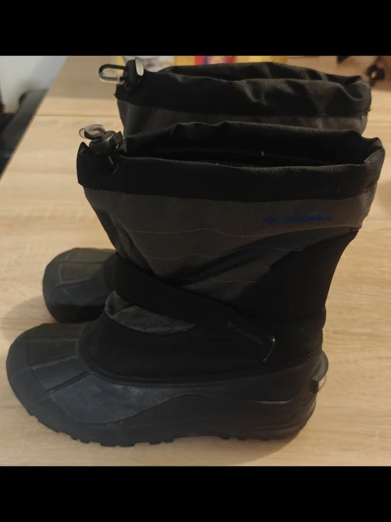 Columbia Childrens Powderbug Plus II 2 Winter Boot SIZE 6