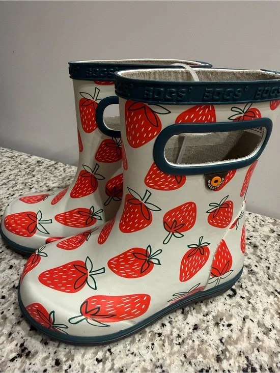 Bogs Kids Strawberry Rain Boots - Red & Cream with Navy Trim