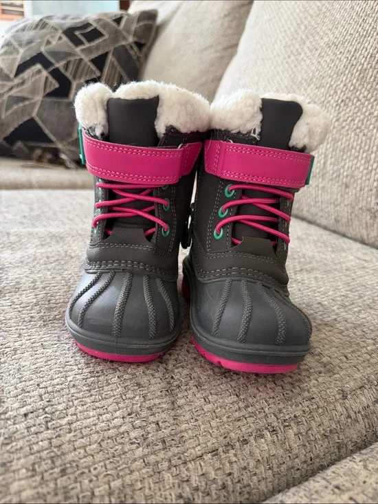 Cat & Jack Gray and Pink Kids Snow Boots with Faux Fur Trim