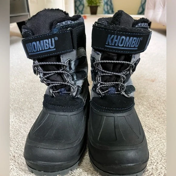 Khombu Snowtracker Waterproof Black and Gray Winter Boots Suede UpperBoys 13