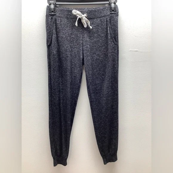 Justice Size 8 Girl’s Cozy Gray Jogger Pants with Drawstring. Preloved