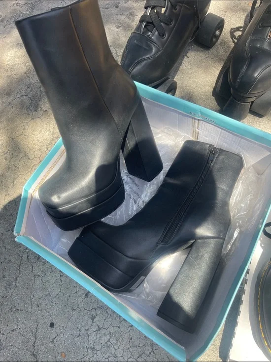 Black Platform Block Heel Ankle Boots - Women