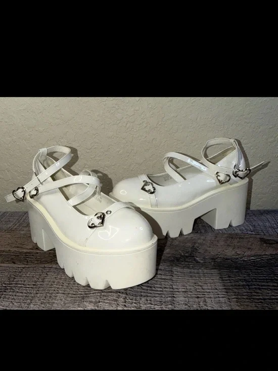 Lolita Platform Mary Jane Shoes White PU Heart Buckles Size 41 10-10.5