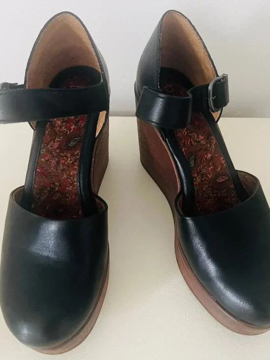 Born Mary Janes