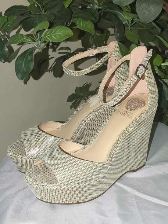 Vince Camuto Platform Ankle-Strap Sandals- Never Worn