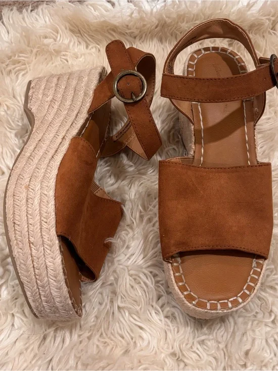 Universal Thread Brown Suede Espadrille Wedge Sandals
