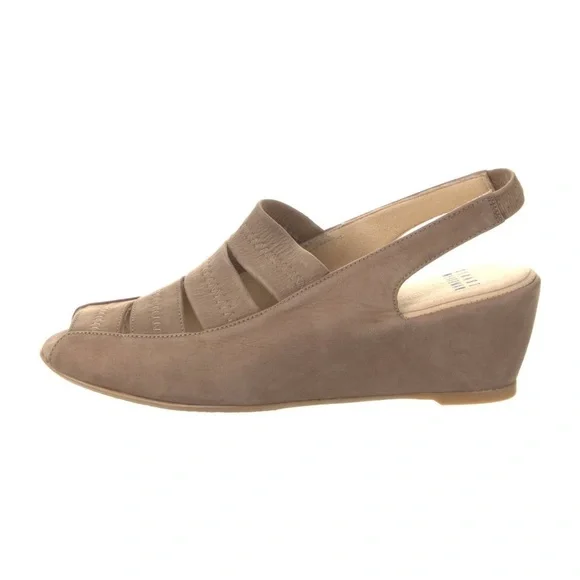 STUART‎ WEITZMAN Suede Wedge Sandals Size 9