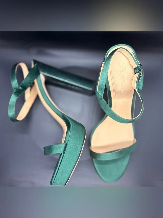 Vince Camuto Emerald Satin Platform Block Heel Sandals