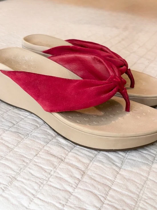 Vionic ARABELLA Women's Sz 11 Red Suede Platform Sandals HIGH ARCH