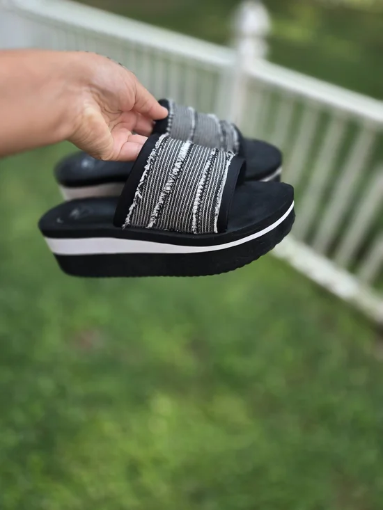 Rocket Dog Black and White Striped Platform Slide Sandals