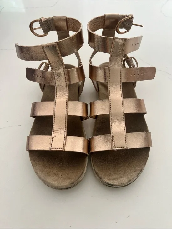 Girls Metallic Rose Gold Strappy Flat Sandals with Ankle Buckle