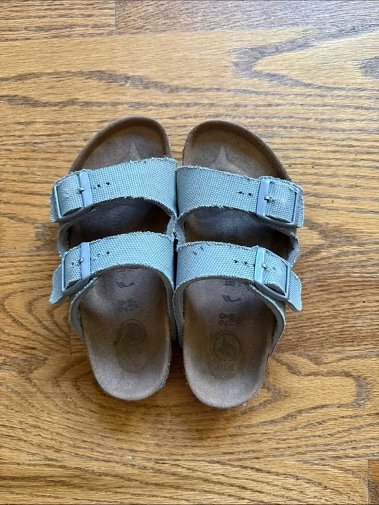 Kids gray birks