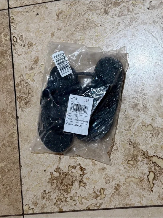 The Children's Place Black Glitter Jelly Sandals