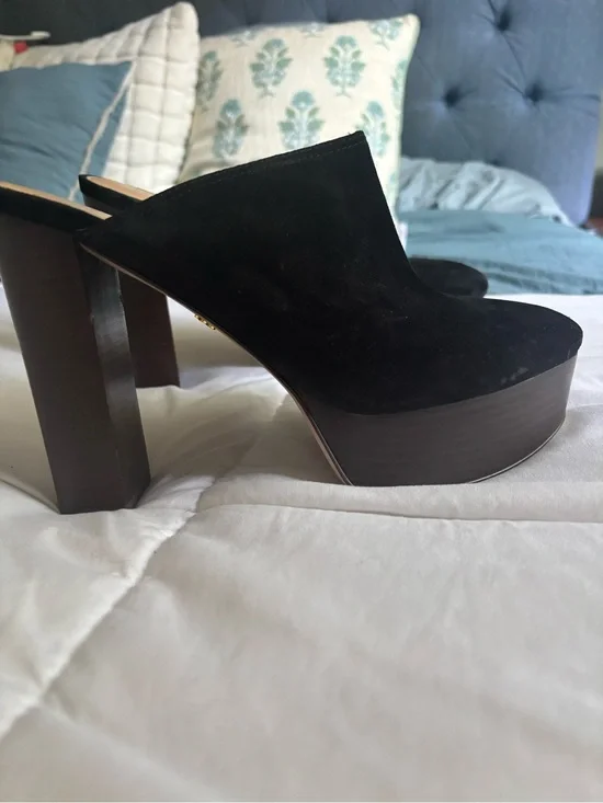 Veronica Beard Suede Mule