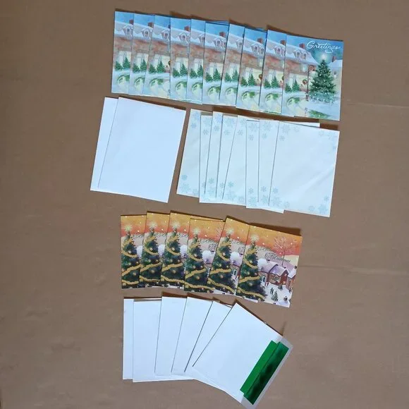 unused vintage Christmas cards, 2 varieties, 16 cards total with envelopes