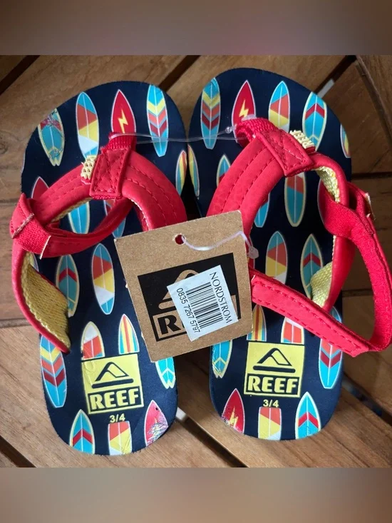 NWT Reef Little Kids Surfboard Sandals Sz 3/4