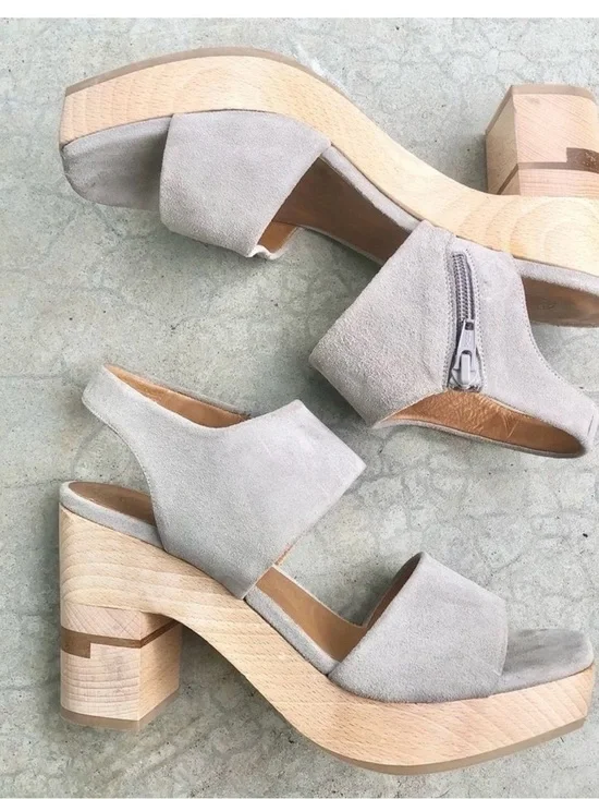 COCLICO Light Gray Suede Platform Block Heel Sandals 41 NWOB