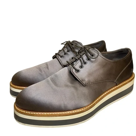 Vince.  Gray Satin Creeper Platform Lace Up Oxford size 8M