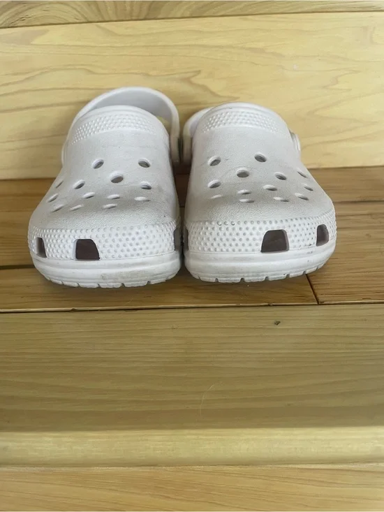 Crocs- baby pink
