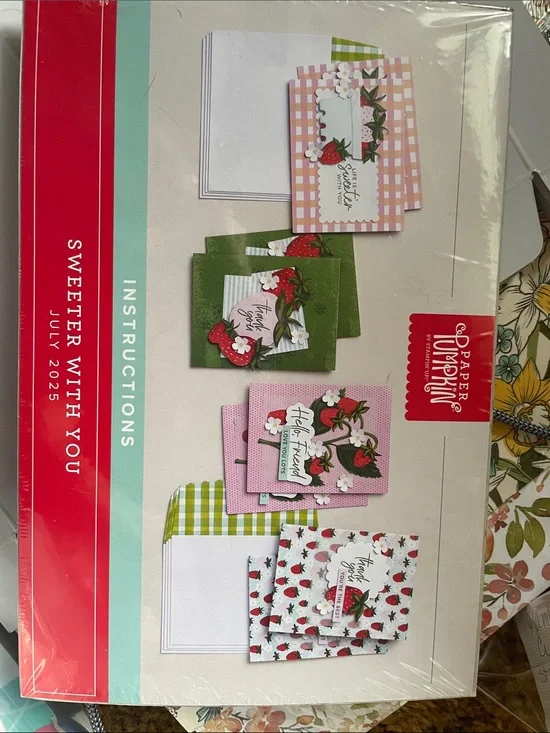 Sweet Strawberry Assorted Note Card Set of 8- Pink & Green