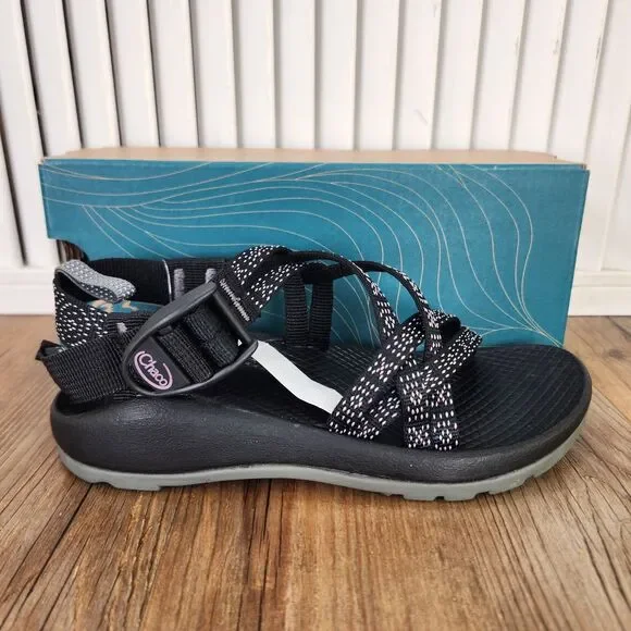 Chaco ZX1 Ecotread Hugs and Kisses Kid 13M Black Pink Strappy Adjustable Sandals