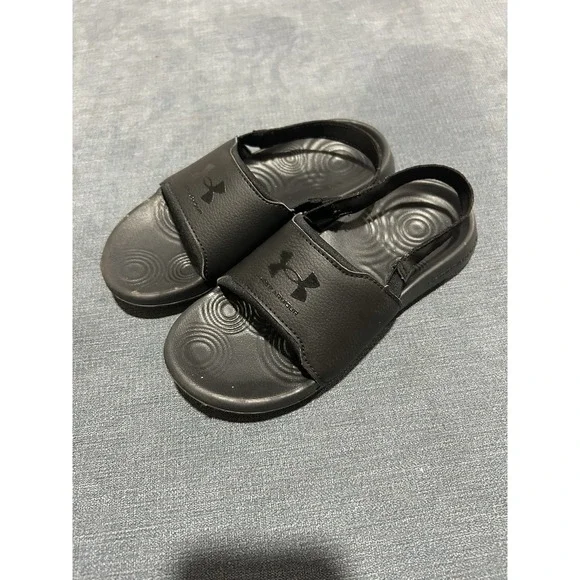 Kids Under Armour Black Slides With Strap Size 13‎
